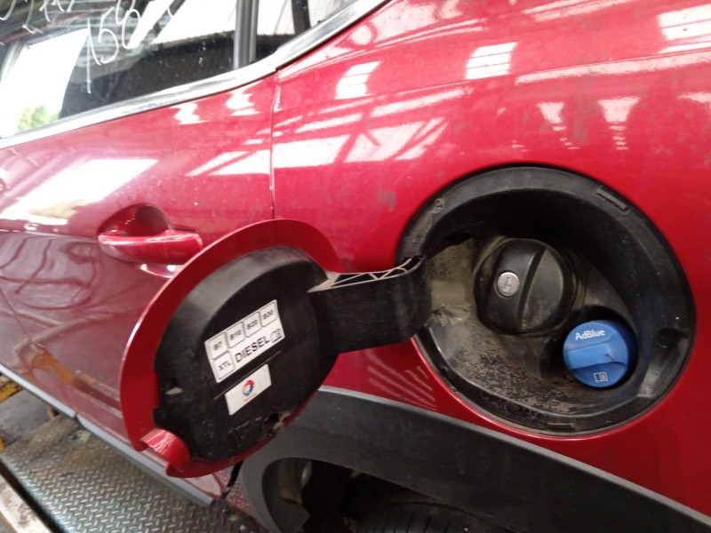 Recambio de tapa exterior combustible para peugeot 2008 i (cu_) 1.5 bluehdi 120 referencia OEM IAM   