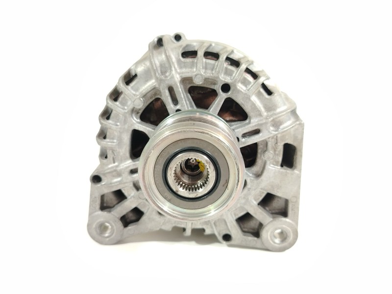 Recambio de alternador para renault clio iv (bh_) 1.5 dci 90 referencia OEM IAM 231007865R TG12C124 