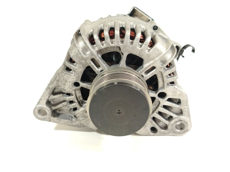 Recambio de alternador para hyundai i30 (fd) 1.6 crdi referencia OEM IAM 373002A110  2655475