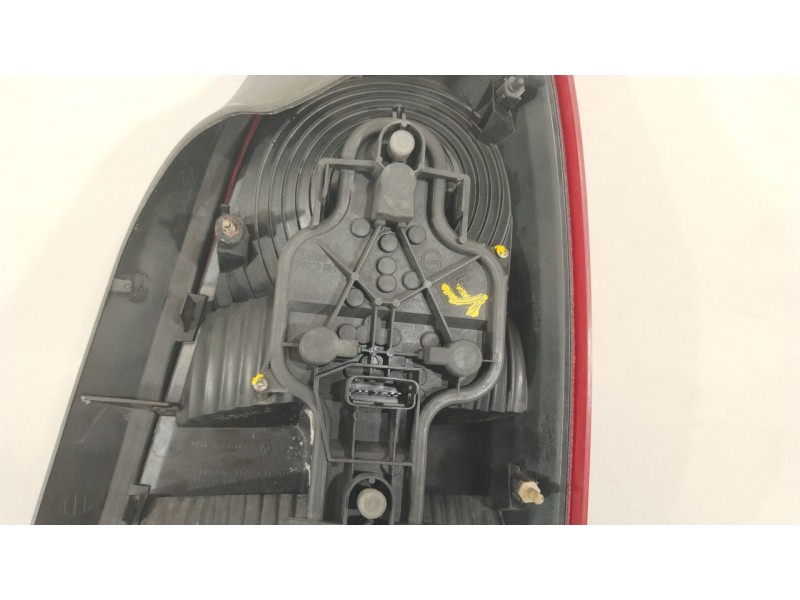 Recambio de piloto trasero izquierdo para nissan primera (p12) 2.2 di referencia OEM IAM 26555AU300  
