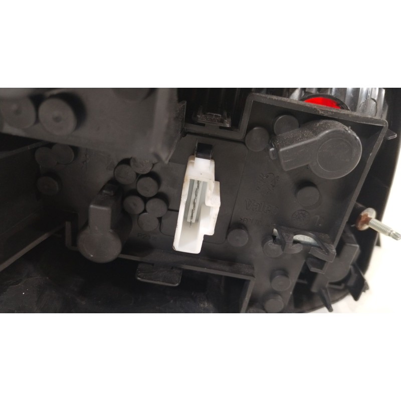 Recambio de piloto trasero derecho para peugeot 407 (6d_) 2.0 16v (6drfjc, 6drfje, 6drfjf) referencia OEM IAM 9656606280  