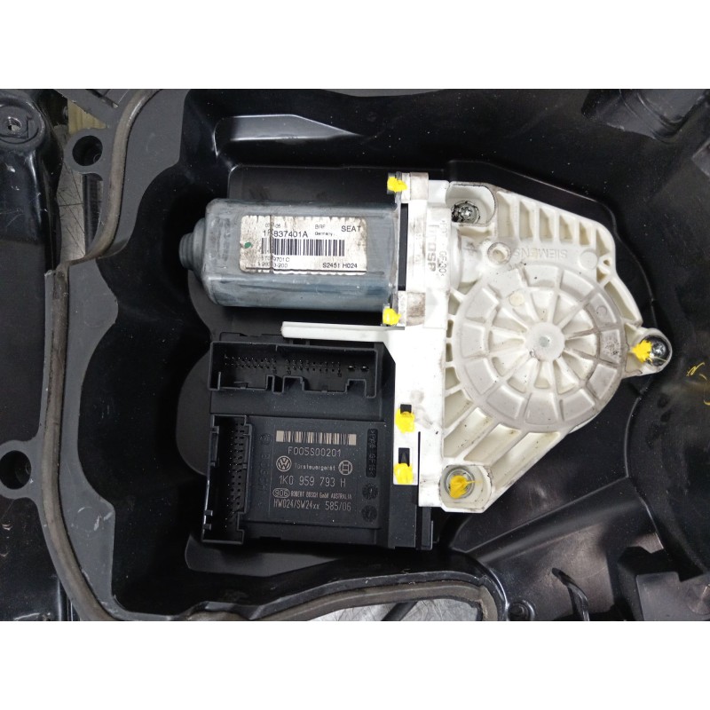 Recambio de elevalunas delantero izquierdo para seat leon (1p1) 2.0 tdi 16v referencia OEM IAM 1P0867435 1P0837401A 1K0959793H