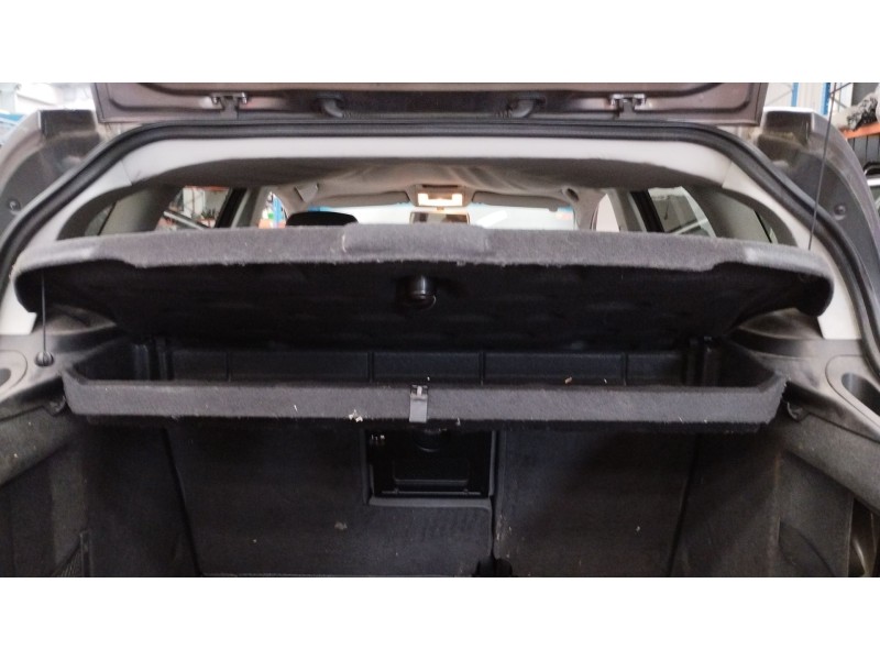 Recambio de bandeja trasera para seat toledo iii (5p2) 2.0 tdi referencia OEM IAM 5P5867769J  