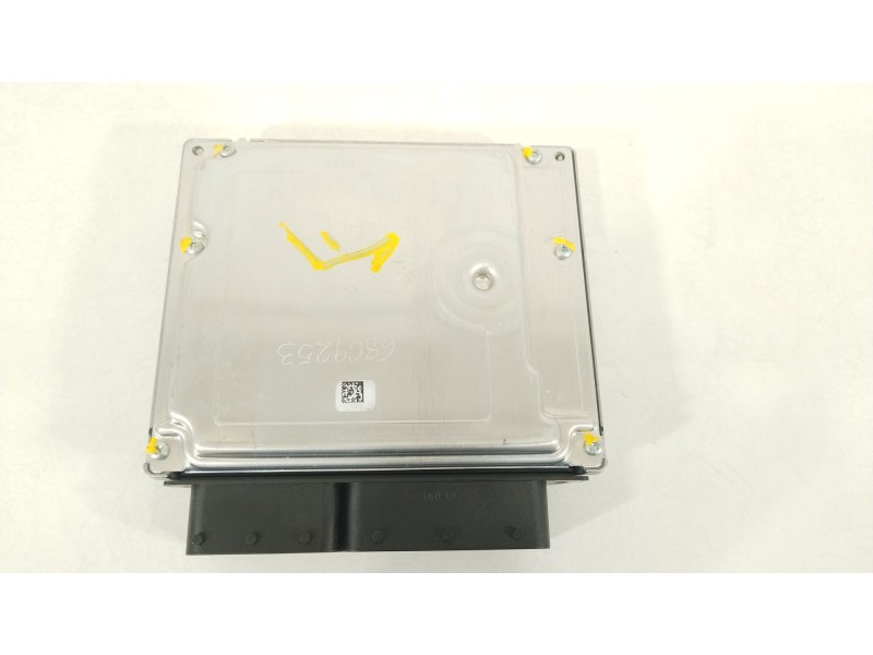 Recambio de centralita motor uce para bmw 1 coupé (e82) 120 d referencia OEM IAM 8512587 0281017591 