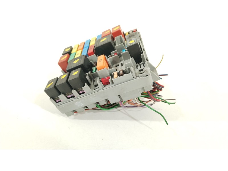 Recambio de caja reles / fusibles para fiat doblo cargo (263_) 1.6 d multijet referencia OEM IAM 51867698  
