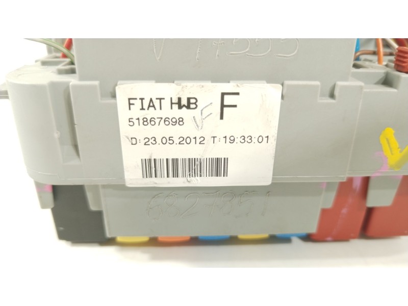 Recambio de caja reles / fusibles para fiat doblo cargo (263_) 1.6 d multijet referencia OEM IAM 51867698  