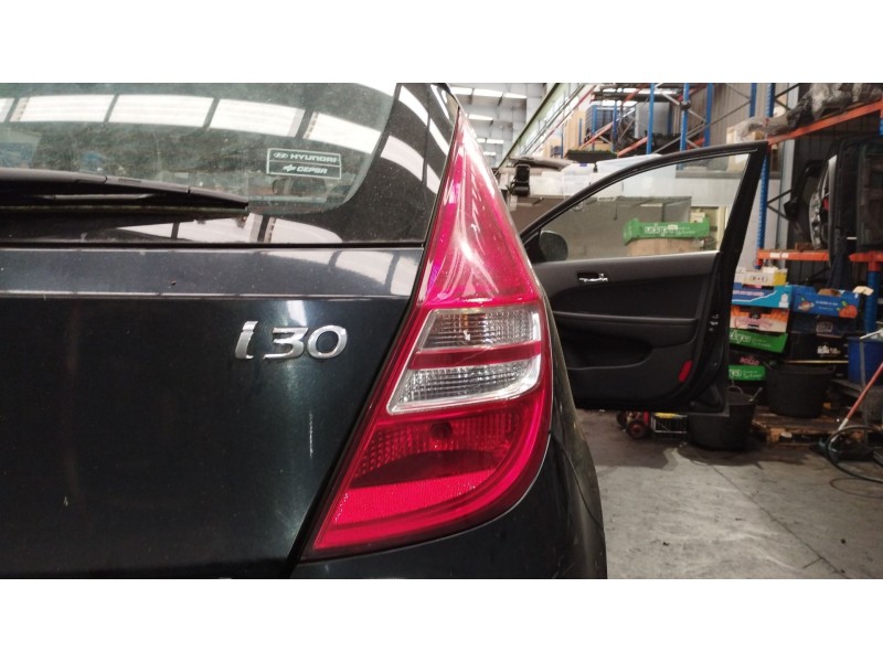 Recambio de piloto trasero derecho para hyundai i30 (fd) 1.6 crdi referencia OEM IAM 924022L010  