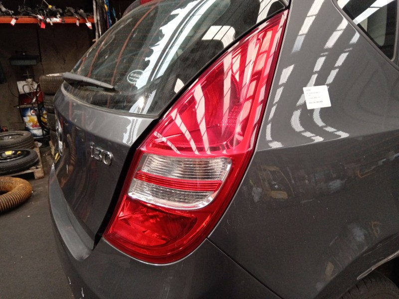 Recambio de piloto trasero derecho para hyundai i30 (fd) 1.4 referencia OEM IAM   