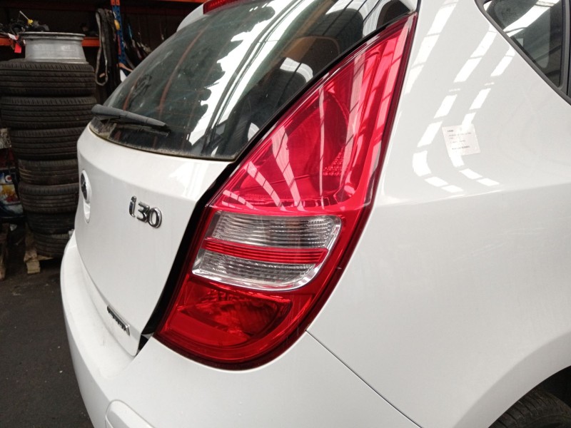 Recambio de piloto trasero derecho para hyundai i30 (fd) 1.6 crdi referencia OEM IAM   
