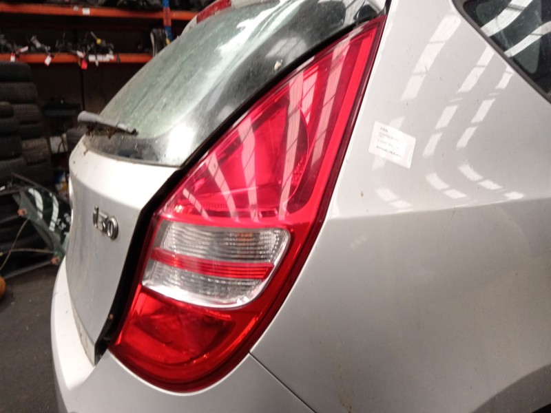 Recambio de piloto trasero derecho para hyundai i30 (fd) 1.6 referencia OEM IAM   