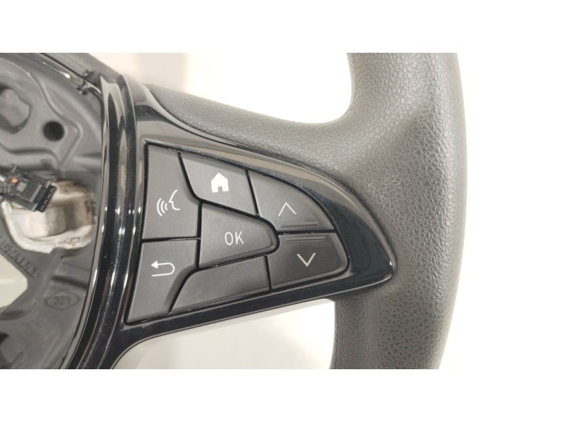 Recambio de volante para dacia sandero iii 1.0 sce 65 referencia OEM IAM 484007754R  
