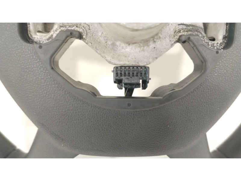 Recambio de volante para dacia sandero iii 1.0 sce 65 referencia OEM IAM 484007754R  