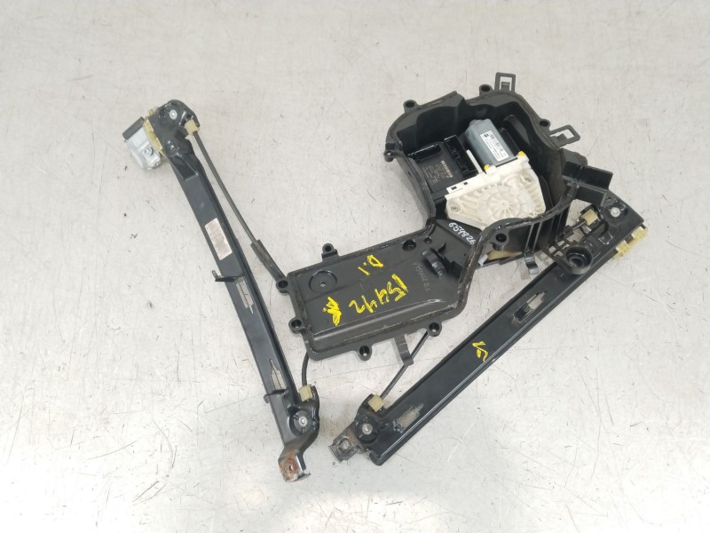 Recambio de elevalunas delantero izquierdo para seat leon (1p1) 1.9 tdi referencia OEM IAM 1P0837401H 1T0959701K 1K0959793N