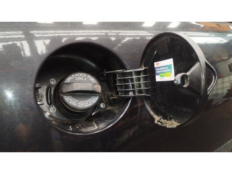 Recambio de tapa exterior combustible para lancia ypsilon (843_) 1.2 (843.axb1a) referencia OEM IAM 735340299  