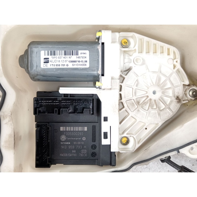Recambio de elevalunas delantero izquierdo para seat altea (5p1) 2.0 tdi 16v referencia OEM IAM 5P0837401N 1T0959701G 1K0959793M