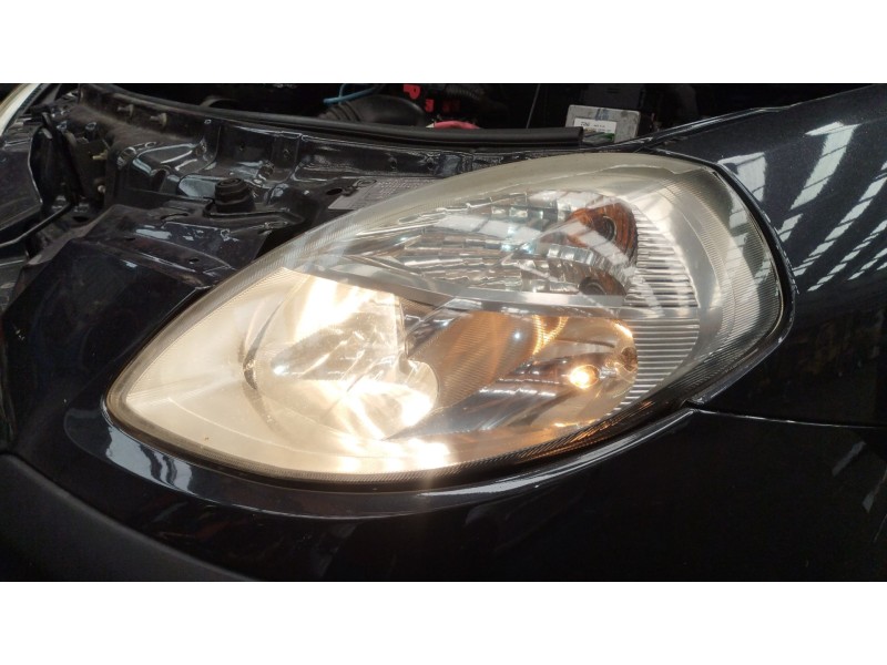 Recambio de faro izquierdo para lancia ypsilon (843_) 1.2 (843.axb1a) referencia OEM IAM 51702680  