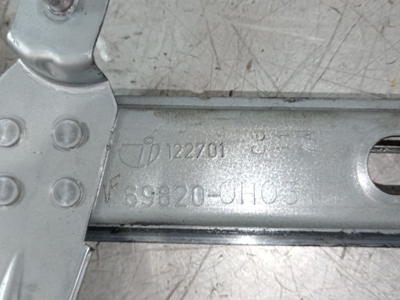 Recambio de elevalunas delantero izquierdo para toyota aygo (_b4_) 1.0 (kgb40) referencia OEM IAM 698200H031 402663A 