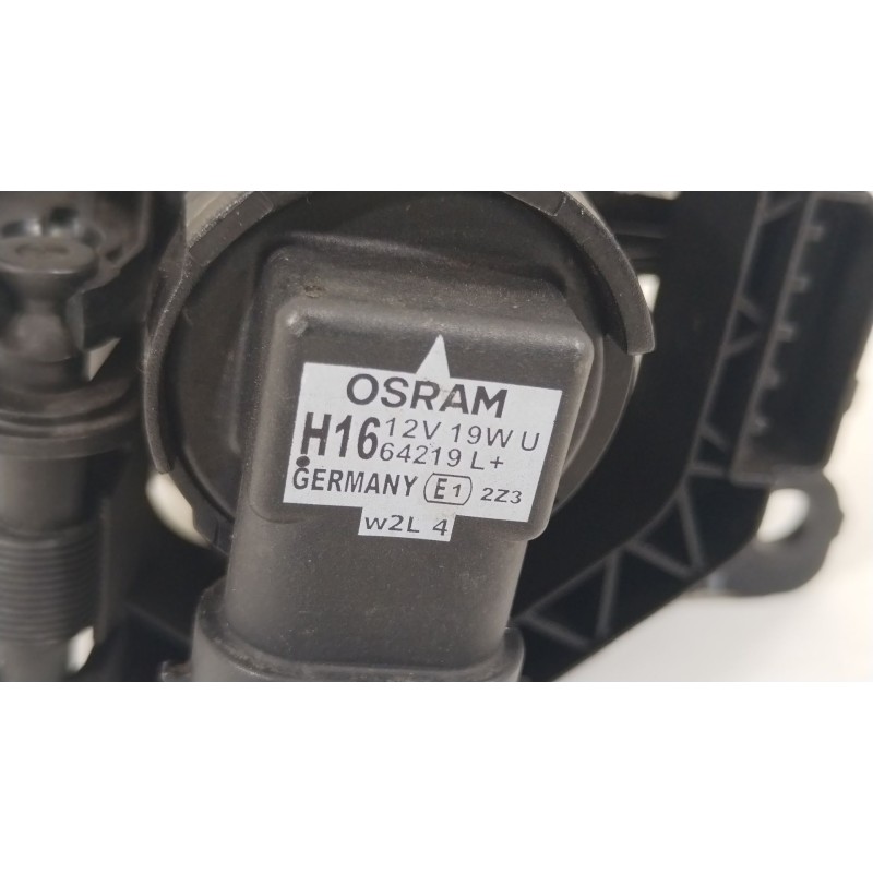 Recambio de faro antiniebla derecho para renault clio iv (bh_) 1.5 dci 90 referencia OEM IAM 261500097R 89208691 