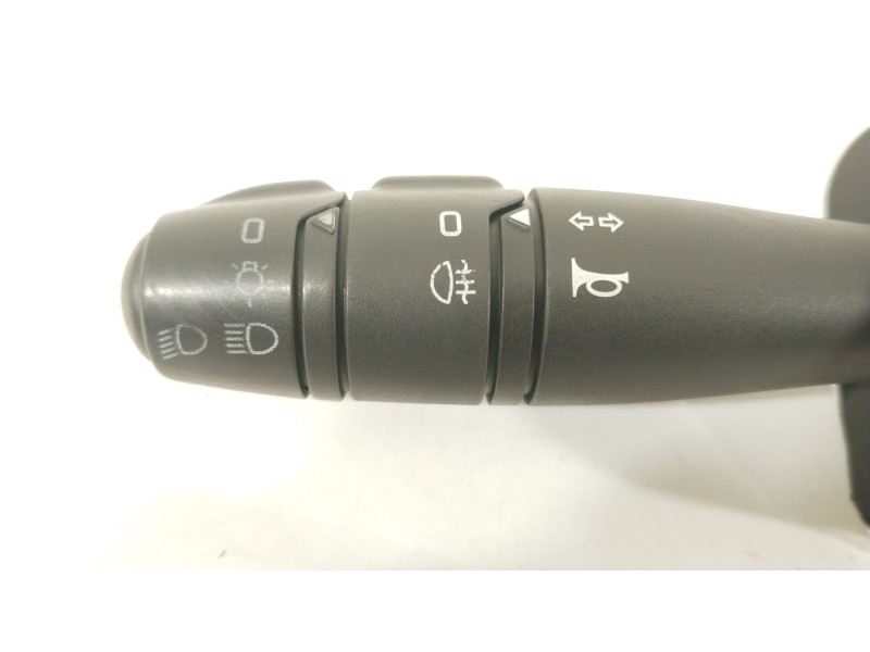 Recambio de mando luces para dacia duster (hs_) 1.5 dci (hsaj) referencia OEM IAM 8200792584 901057666 