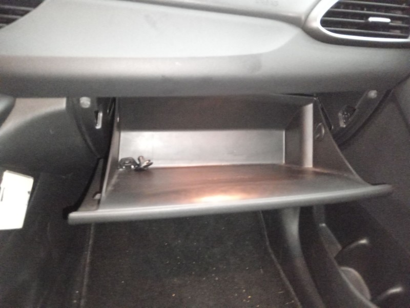 Recambio de guantera para hyundai i30 (pde, pd, pden) 1.6 crdi referencia OEM IAM   