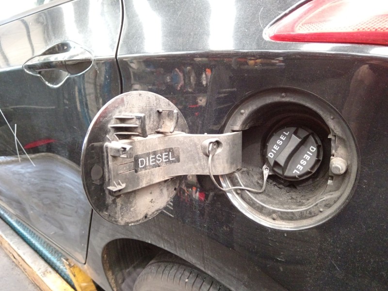 Recambio de tapa exterior combustible para hyundai i30 (gd) 1.4 crdi referencia OEM IAM   