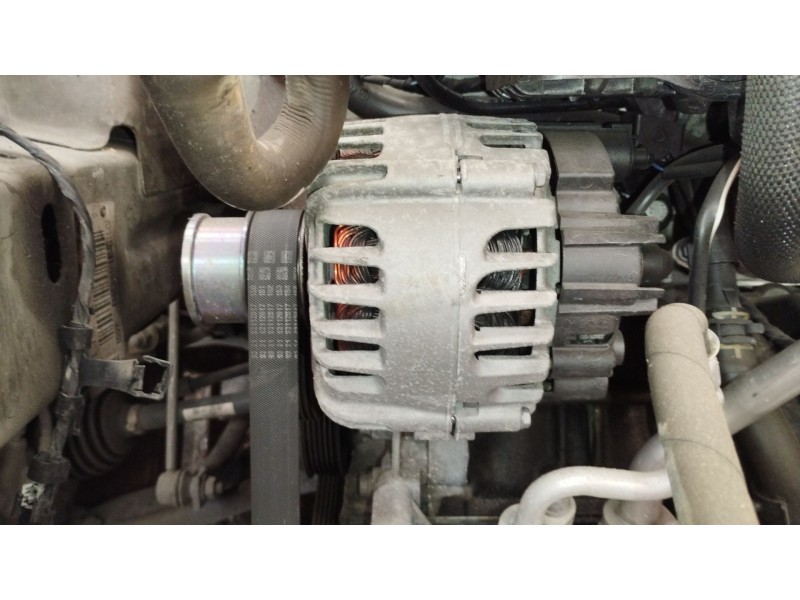 Recambio de alternador para seat leon st (5f8) 1.4 tsi referencia OEM IAM 04E903015 TG12C280 