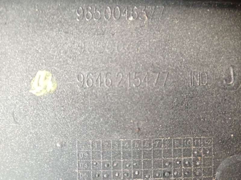 Recambio de paragolpes delantero para citroën c4 i (lc_) 1.4 16v referencia OEM IAM 9646215477  