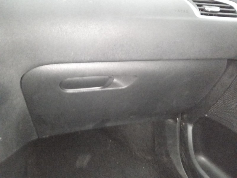 Recambio de guantera para citroën c4 ii (nc_) 1.4 vti 95 referencia OEM IAM   