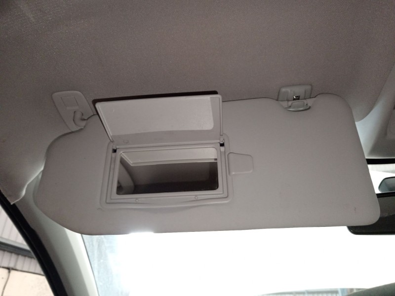 Recambio de parasol izquierdo para citroën c4 ii (nc_) 1.2 thp 110 referencia OEM IAM   