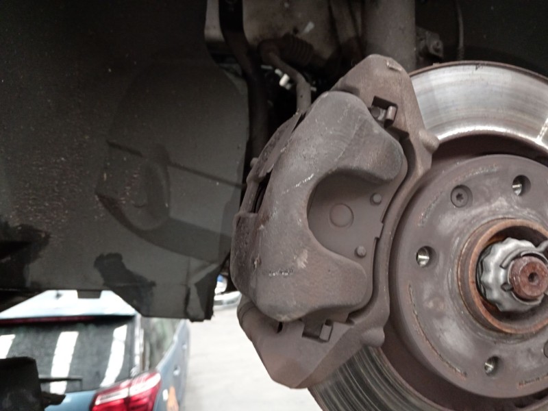 Recambio de pinza freno delantera izquierda para citroën c4 ii (nc_) 1.4 vti 95 referencia OEM IAM   