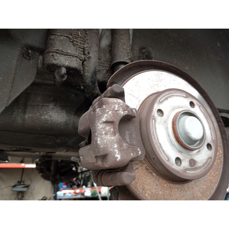 Recambio de pinza freno trasera derecha para citroën c4 ii (nc_) 1.4 vti 95 referencia OEM IAM   