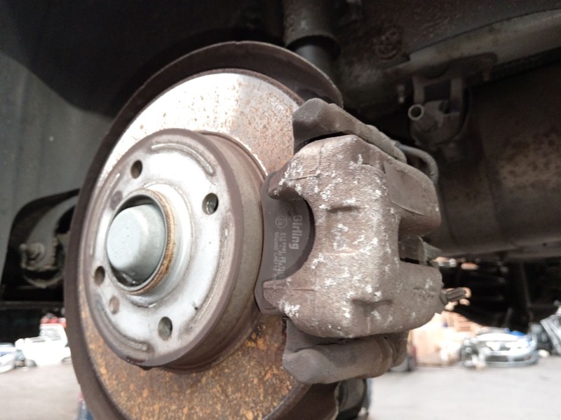Recambio de pinza freno trasera izquierda para citroën c4 ii (nc_) 1.4 vti 95 referencia OEM IAM   