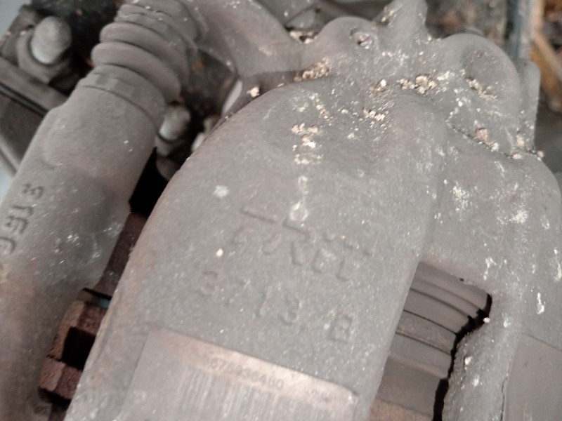 Recambio de pinza freno delantera derecha para citroën c4 ii (nc_) 1.2 thp 110 referencia OEM IAM   