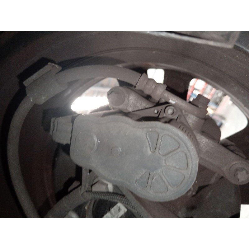 Recambio de pinza freno trasera derecha para citroën c4 picasso ii 1.2 thp 130 referencia OEM IAM   