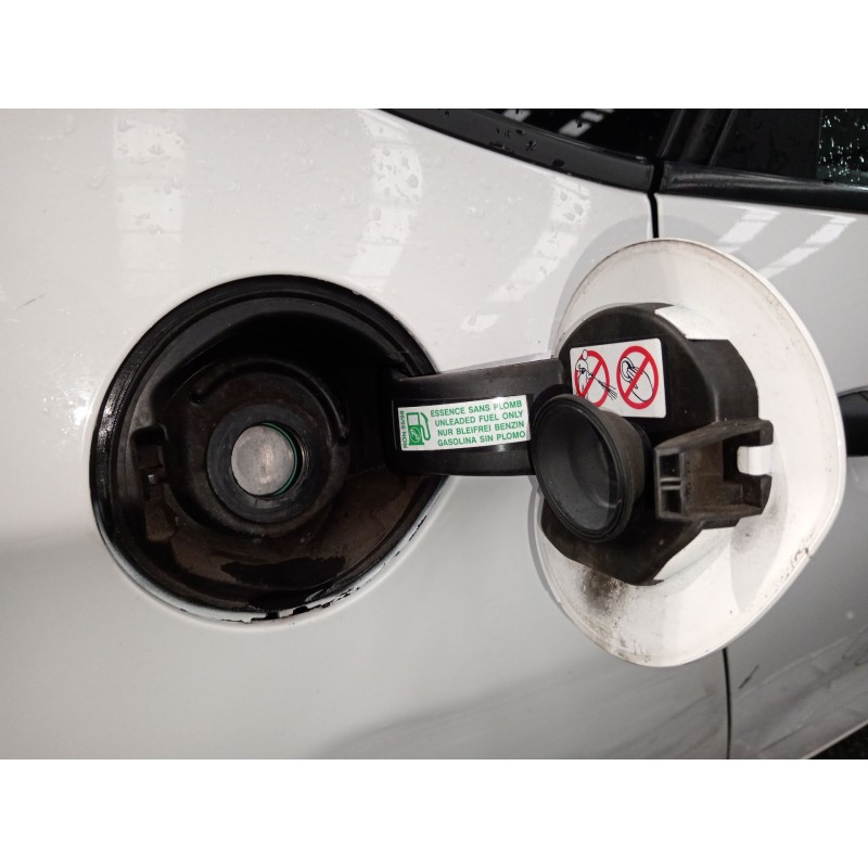 Recambio de tapa exterior combustible para citroën c4 ii (nc_) 1.4 vti 95 referencia OEM IAM   