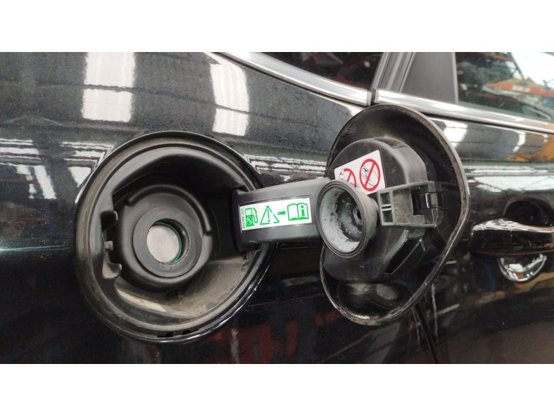 Recambio de tapa exterior combustible para citroën c4 ii (nc_) 1.2 thp 130 referencia OEM IAM   