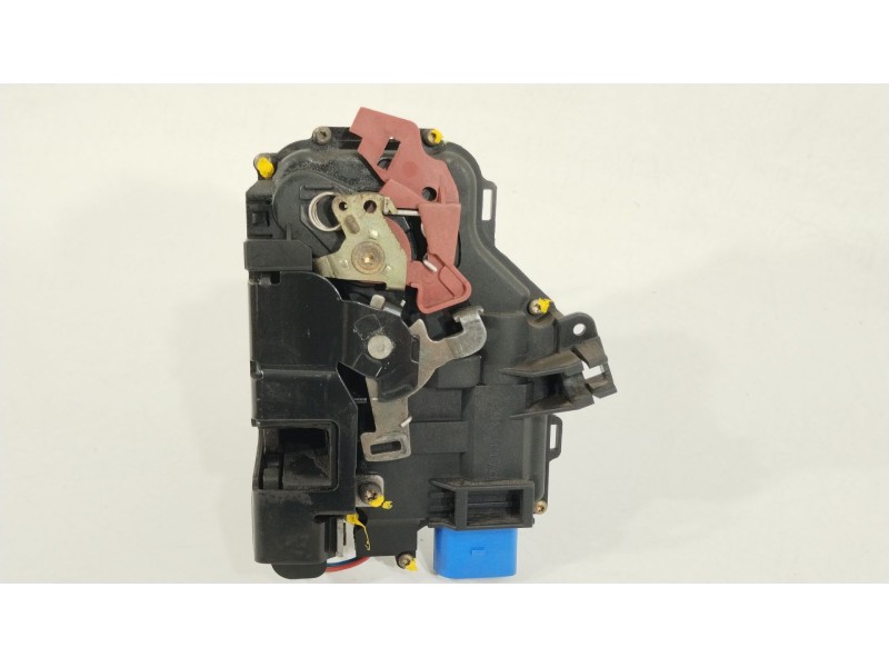 Recambio de cerradura puerta delantera izquierda para audi a3 (8p1) 1.9 tdi referencia OEM IAM 4E1837015  
