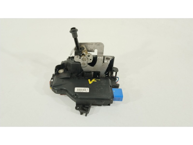 Recambio de cerradura puerta delantera izquierda para audi a3 (8p1) 1.9 tdi referencia OEM IAM 4E1837015  
