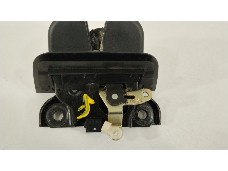 Recambio de cerradura maletero / porton para audi a3 (8p1) 1.9 tdi referencia OEM IAM 8P3827505 8P3827520A 
