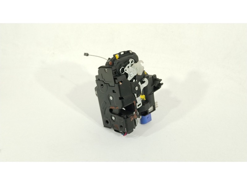 Recambio de cerradura puerta delantera izquierda para seat ibiza iii (6l1) 1.9 tdi referencia OEM IAM 3B1837015AQ  
