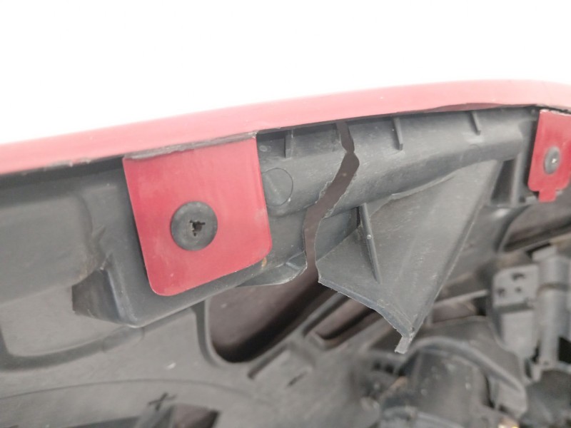 Recambio de paragolpes delantero para renault megane iii hatchback (bz0/1_, b3_) 1.5 dci referencia OEM IAM 620220004R  