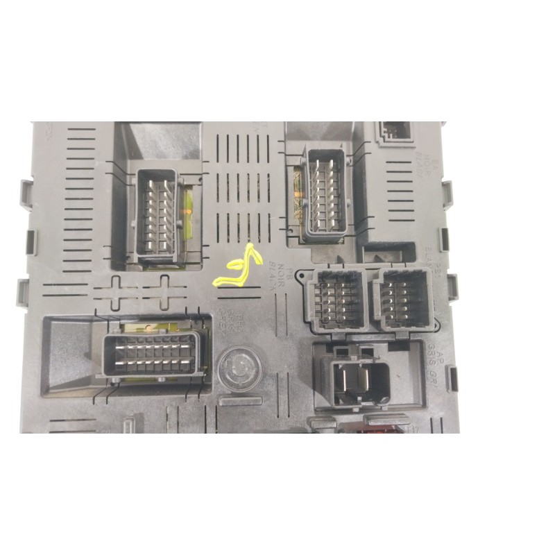 Recambio de caja reles / fusibles para peugeot 307 cc (3b) 2.0 hdi 135 referencia OEM IAM 9660105680 BSI2004H02 