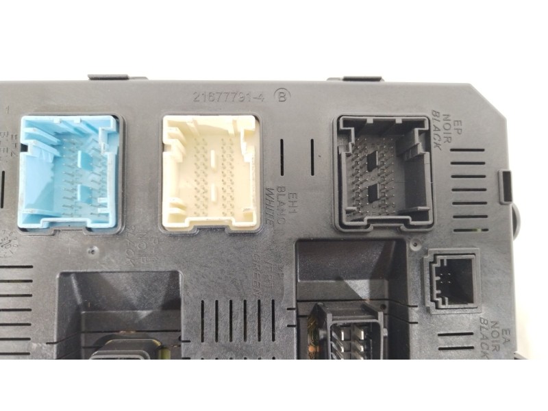 Recambio de caja reles / fusibles para peugeot 307 cc (3b) 2.0 hdi 135 referencia OEM IAM 9660105680 BSI2004H02 