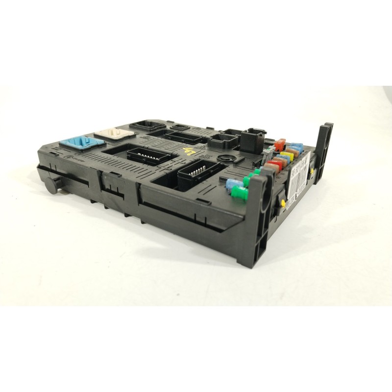 Recambio de caja reles / fusibles para peugeot 307 cc (3b) 2.0 hdi 135 referencia OEM IAM 9660105680 BSI2004H02 