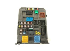Recambio de caja reles / fusibles para citroën c4 picasso ii 1.2 thp 130 referencia OEM IAM 9819851480 BSIEL5CEM00 28550137