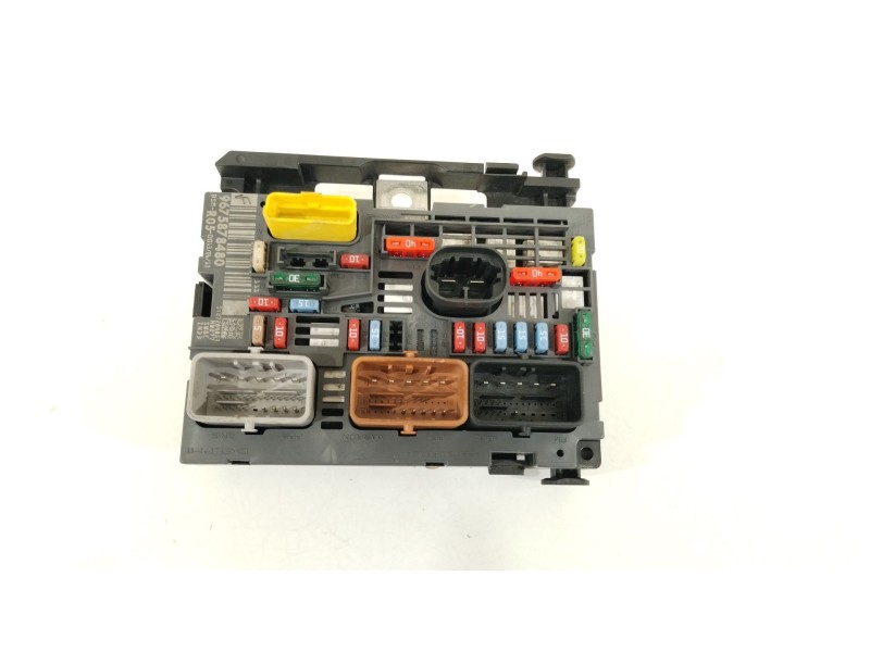 Recambio de caja reles / fusibles para peugeot 308 i (4a_, 4c_) 1.6 hdi referencia OEM IAM 9675878480 BSMR0500 
