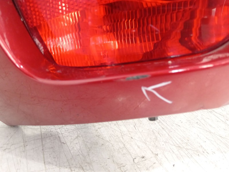 Recambio de paragolpes trasero para dacia sandero iii 1.0 sce 65 referencia OEM IAM 850232562R  