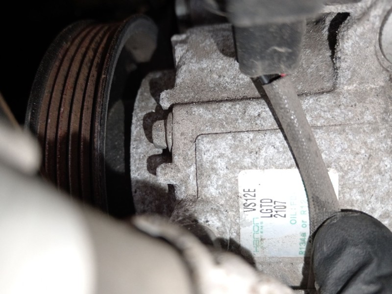 Recambio de compresor aire acondicionado para hyundai i20 ii (gb, ib) 1.1 crdi referencia OEM IAM 97701C8200  