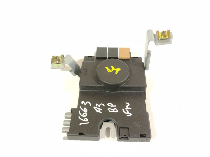 Recambio de modulo electronico para audi a3 (8p1) 1.9 tdi referencia OEM IAM 8P3035225  