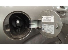 Recambio de tapa exterior combustible para seat toledo iii (5p2) 2.0 tdi referencia OEM IAM 5P5809905B   2